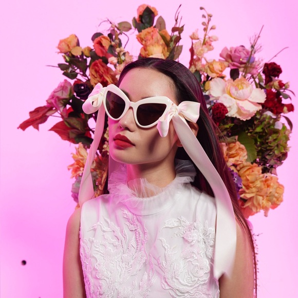 NEW KAREN WALKER Bow Wow B Acetate Black Oversized Cat Eye Sunglasses - Picture 4 of 14